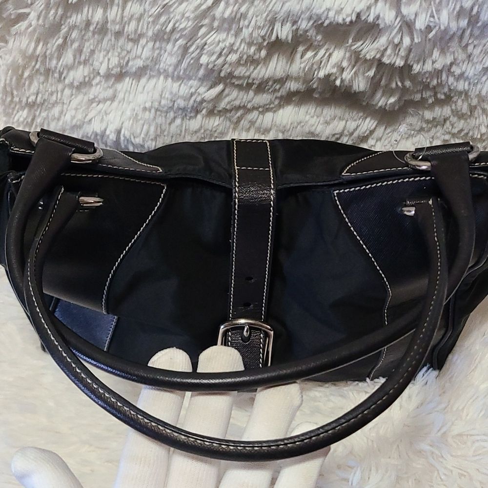 💯 Authentic Prada Handbag 🍀 - Picture 7 of 14